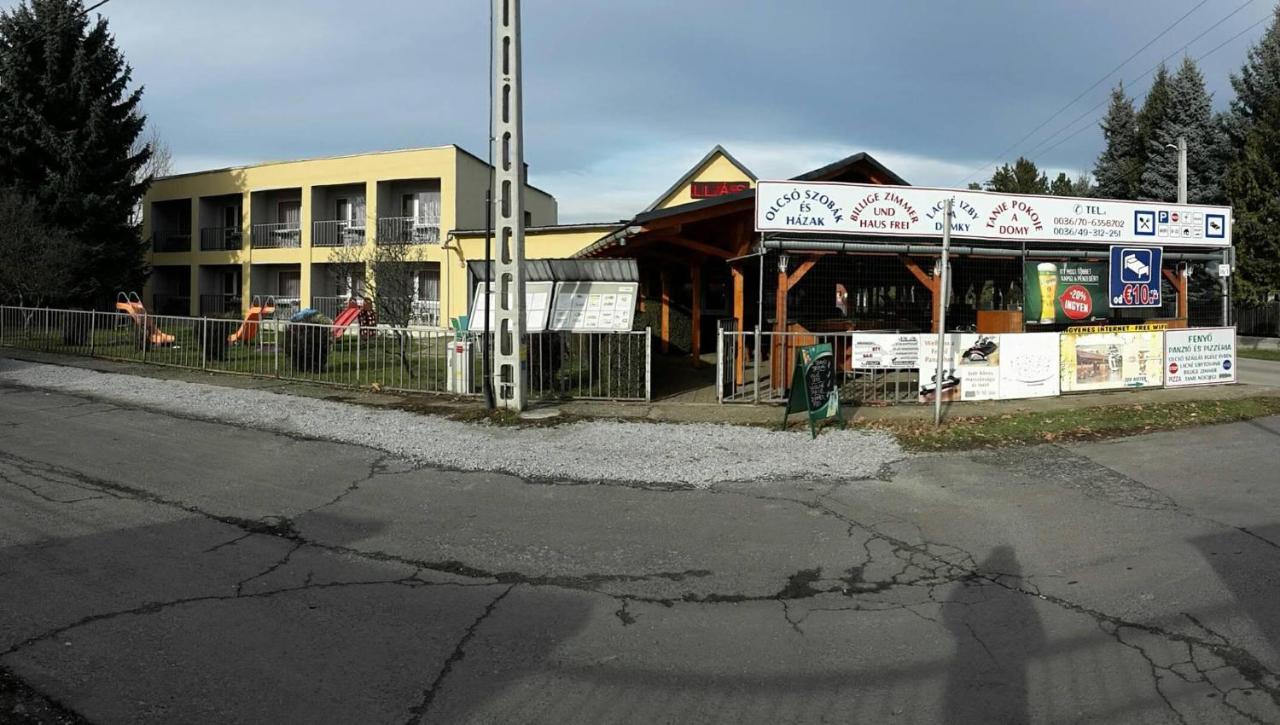 Grill Terasz Etterem Es Szallashely Mezőkövesd 外观 照片