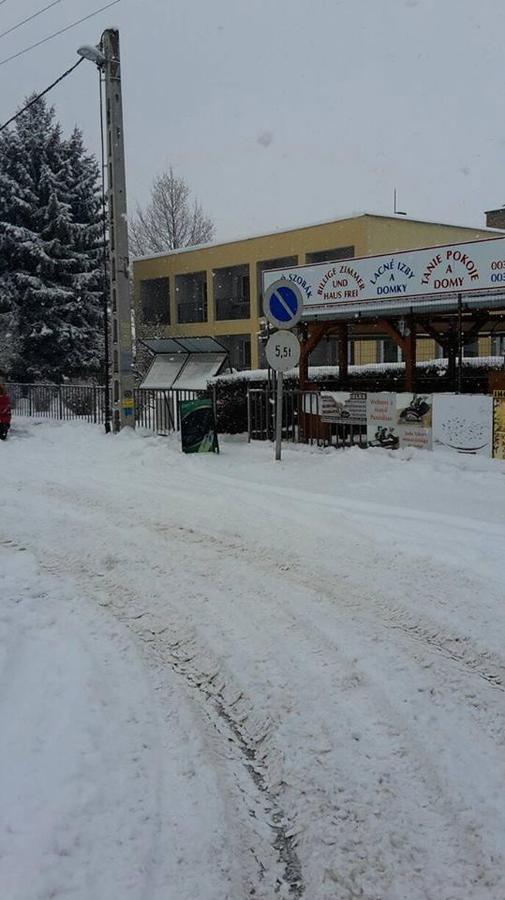 Grill Terasz Etterem Es Szallashely Mezőkövesd 外观 照片