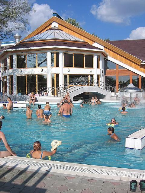 Grill Terasz Etterem Es Szallashely Mezőkövesd 外观 照片